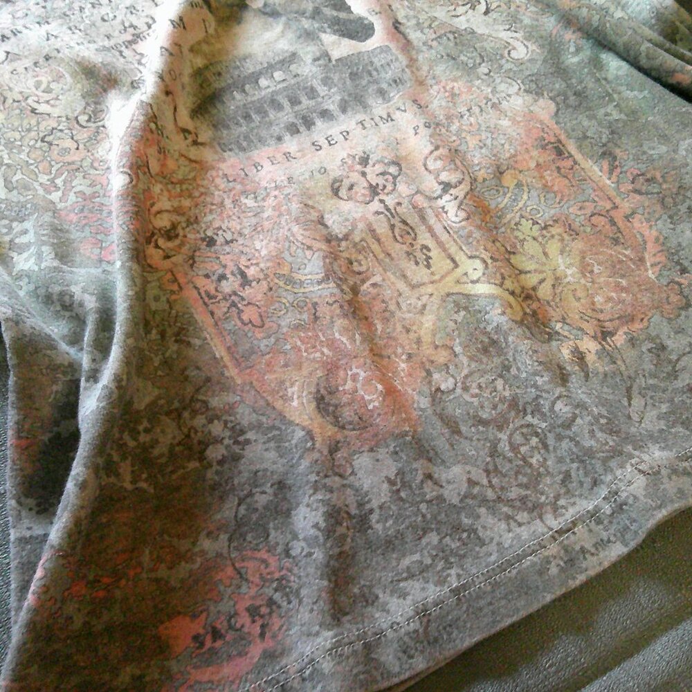 "ITALY" Rhinestone Graphic Tee - Picture 4 of 4